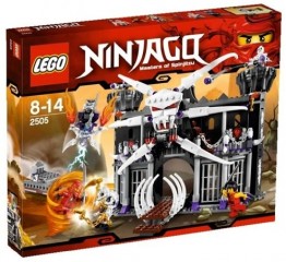 LEGO Ninjago 2505 Garmadonova temná pevnosť č.1